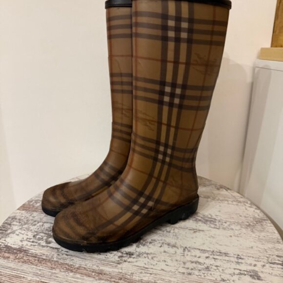 Burberry Rainboots Women Size 6.5 Beige Nova Check Plaid Rubber Knee High - Picture 3 of 4